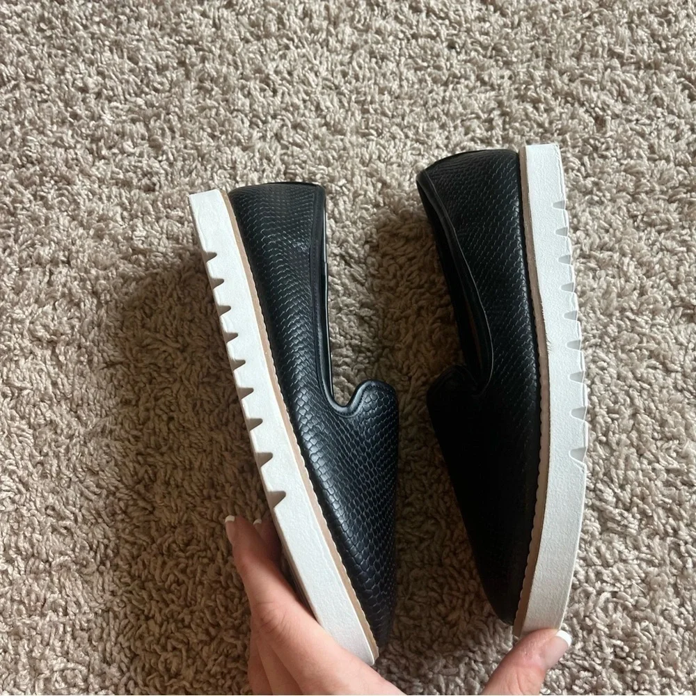 New Directions black slip on flats shoes